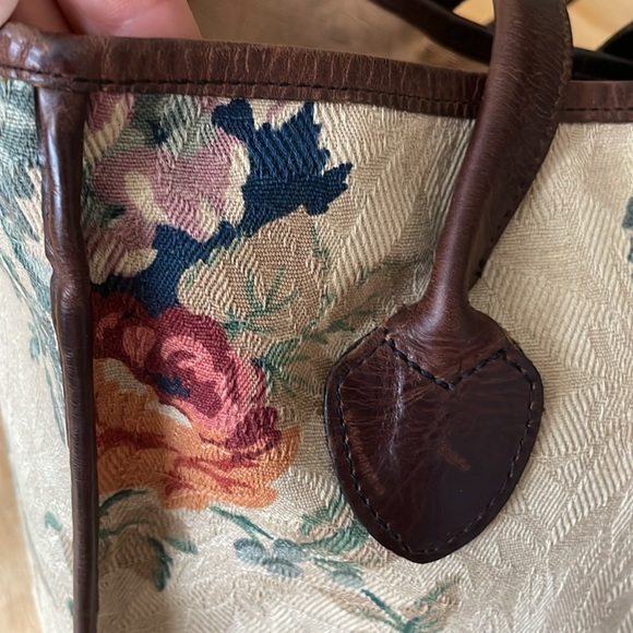 ELLIVA Boston Tote - Picture 14 of 14